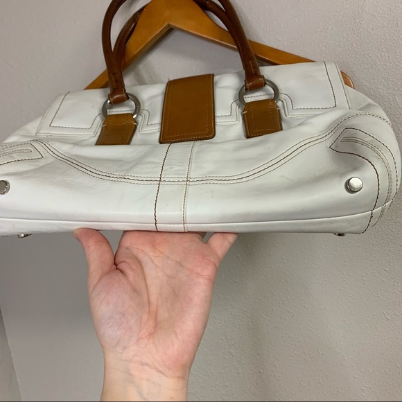 50% OFF Coach cream hobo flip shoulder bag - Picture 6 of 9